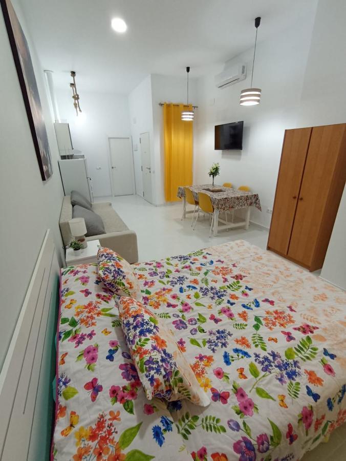 Unique Apartment Alicante Bagian luar foto