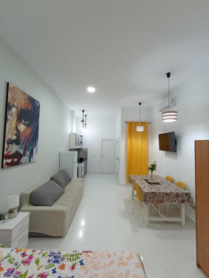 Unique Apartment Alicante Bagian luar foto