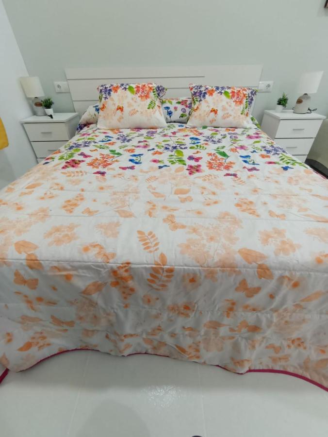 Unique Apartment Alicante Bagian luar foto