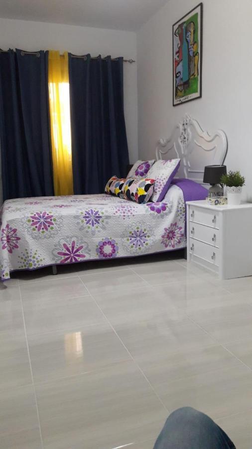 Unique Apartment Alicante Bagian luar foto