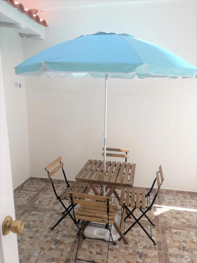 Unique Apartment Alicante Bagian luar foto